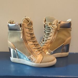 Steve Madden 8.5 Stylish Women's High-Top Sneakers with Silver Accents Leather